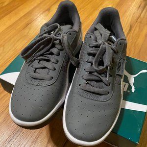 Puma California Scratch Gray and White, Size 7 womens